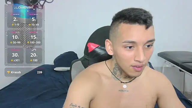 Snapshot of David_Adams2003 chatting on 02-21-25, 10:04 David Adams2003 online show from 02-21-25, 10:04