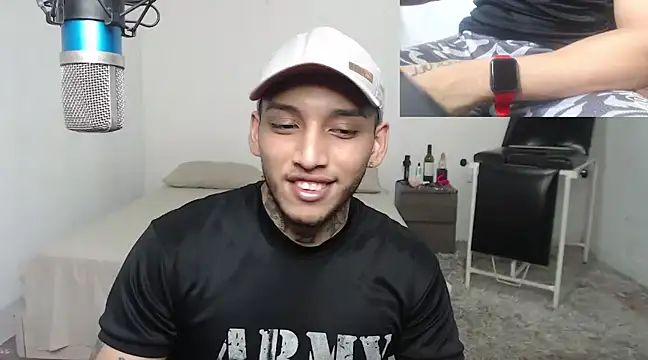 Snapshot of David_Adams2003 chatting on 03-11-25, 06:19 David Adams2003 online show from 03-11-25, 06:19