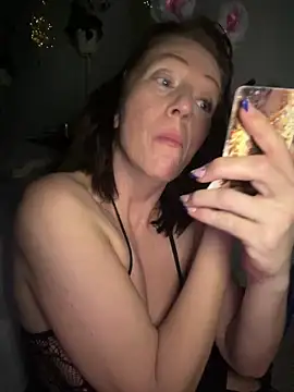 AlessasRoom online show from 04-05-26, 07:05