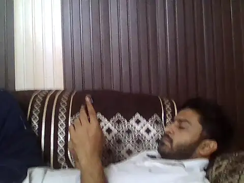 Snapshot of indihotguy chatting on 04-08-26, 01:00 indihotguy online show from 04-08-26, 01:00
