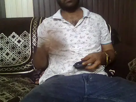 Snapshot of indihotguy chatting on 04-30-26, 02:12 indihotguy online show from 04-30-26, 02:12