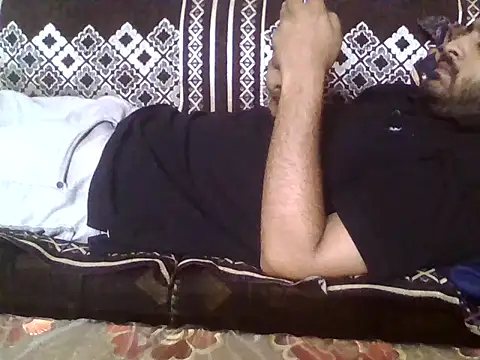 Snapshot of indihotguy chatting on 05-06-26, 01:36 indihotguy online show from 05-06-26, 01:36