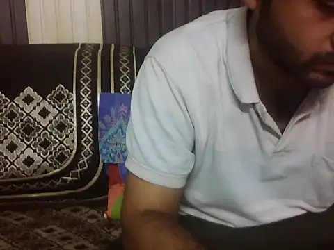 Snapshot of indihotguy chatting on 05-13-26, 04:04 indihotguy online show from 05-13-26, 04:04