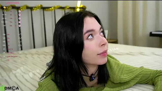 LittleOriana online show from 11-22-25, 02:10