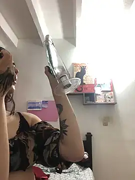 Snapshot of Keyyysi chatting on 12-29-24, 04:16 Keyyysi online show from 12-29-24, 04:16