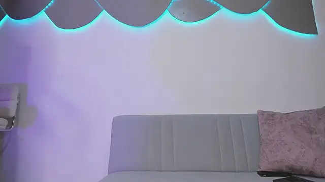 newbarbiedolly online show from 04-19-26, 12:33