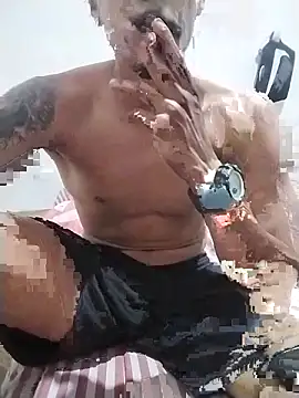 Snapshot of casalhot2533 chatting on 10-06-25, 01:58 casalhot2533 online show from 10-06-25, 01:58