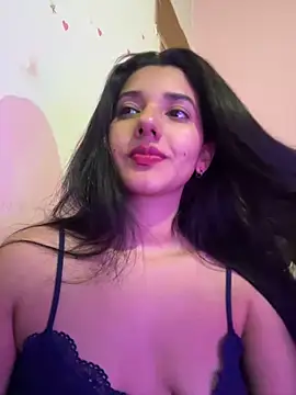 Snapshot of emmariders2 chatting on 10-14-25, 03:40 emmariders2 online show from 10-14-25, 03:40