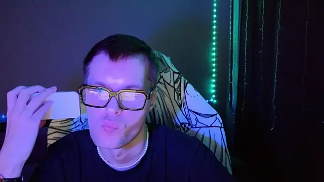 Leonnextdoor online show from 01-17-25, 11:06