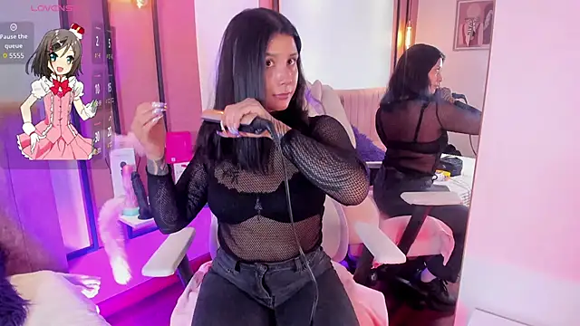 Snapshot of Nathalia_Stone chatting on 09-17-25, 05:25 Nathalia Stone online show from 09-17-25, 05:25