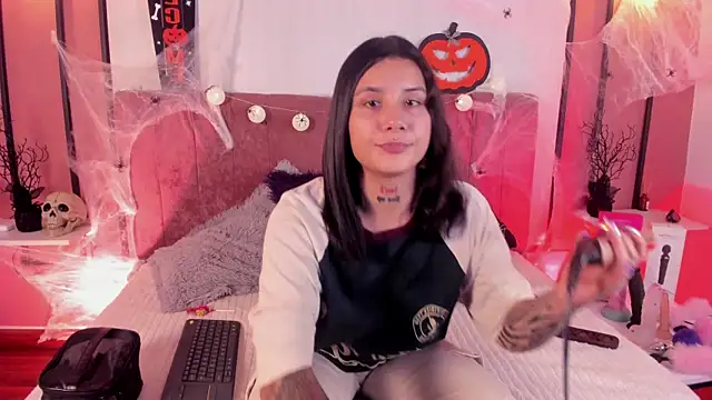 Snapshot of Nathalia_Stone chatting on 10-04-25, 05:11 Nathalia Stone online show from 10-04-25, 05:11