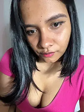 Ninabrunette18 online show from 04-17-26, 11:24