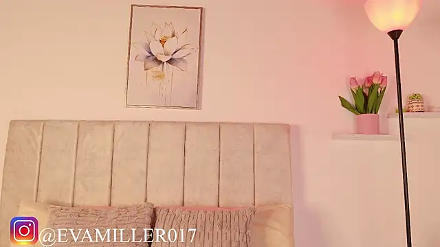 Snapshot of eva_miller7 chatting on 06-01-26, 01:02 eva miller7 online show from 06-01-26, 01:02