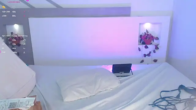 VenusEvans1 online show from 03-01-25, 01:22