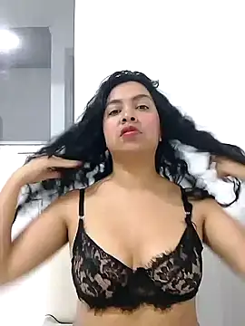 Snapshot of Brendabluee chatting on 01-05-25, 01:56 Brendabluee online show from 01-05-25, 01:56