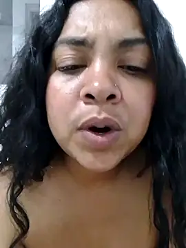 Snapshot of Brendabluee chatting on 02-21-25, 01:00 Brendabluee online show from 02-21-25, 01:00