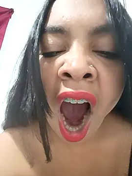 Snapshot of Brendabluee chatting on 09-08-25, 10:09 Brendabluee online show from 09-08-25, 10:09