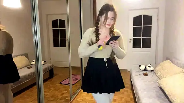 Snapshot of SelinaHope18 chatting on 01-04-25, 12:59 SelinaHope18 online show from 01-04-25, 12:59