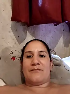 Snapshot of rosifernan chatting on 01-31-25, 04:38 rosifernan online show from 01-31-25, 04:38