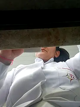 Snapshot of rosifernan chatting on 09-15-25, 04:07 rosifernan online show from 09-15-25, 04:07