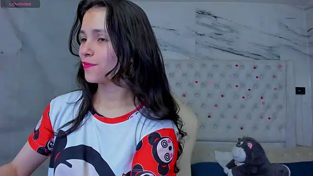 Snapshot of arissha_lee chatting on 06-14-26, 07:32 arissha lee online show from 06-14-26, 07:32