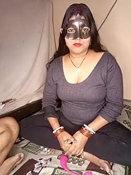 Hot muskaan online show from 12-16-25, 05:40