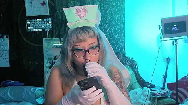 deluxxxeblu online show from 01-13-26, 03:12