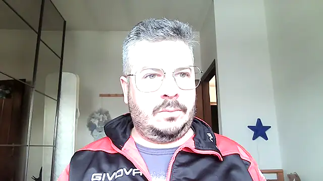 Snapshot of TinyPiercedCutie chatting on 01-20-25, 09:56 TinyPiercedCutie online show from 01-20-25, 09:56