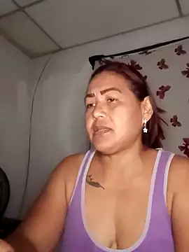 Snapshot of Abigail_BigTits chatting on 02-26-25, 03:32 Abigail BigTits online show from 02-26-25, 03:32