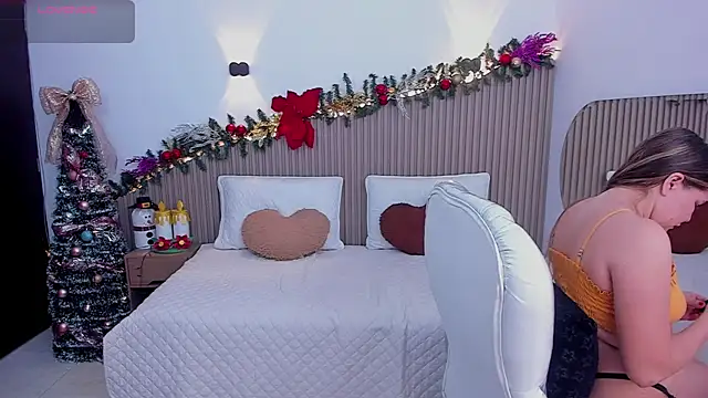 Annie kurt  online show from 12-22-25, 09:23