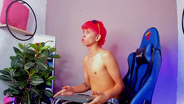 Snapshot of Brian-Ausslos chatting on 03-08-25, 01:28 Brian-Ausslos online show from 03-08-25, 01:28