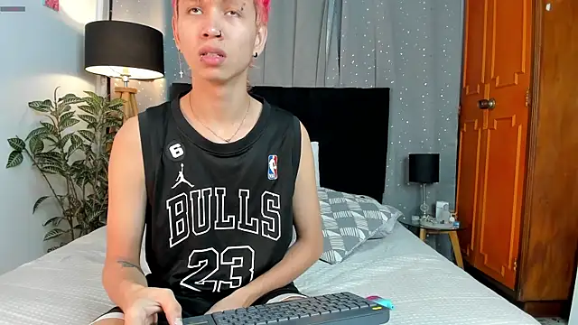 Snapshot of Brian-Ausslos chatting on 03-18-25, 04:47 Brian-Ausslos online show from 03-18-25, 04:47