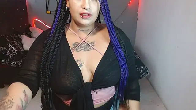 Snapshot of brittanysexhot chatting on 01-15-25, 08:48 brittanysexhot online show from 01-15-25, 08:48