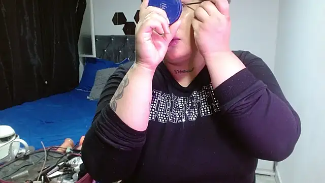 Snapshot of brittanysexhot chatting on 09-11-25, 07:14 brittanysexhot online show from 09-11-25, 07:14