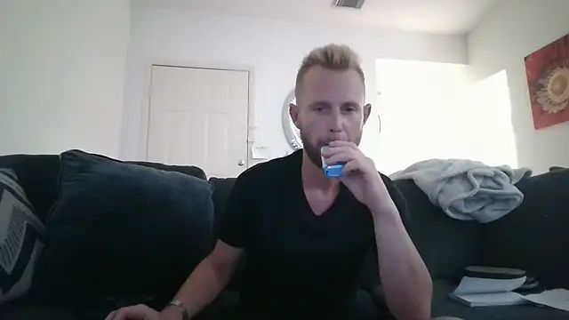 Snapshot of bjay1210 chatting on 09-17-25, 07:54 bjay1210 online show from 09-17-25, 07:54