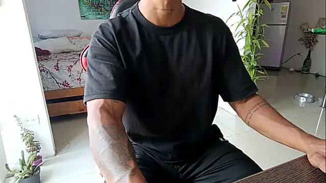 Adam Valenciia online show from 04-01-26, 04:26