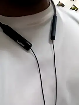 Best-Couple online show from 03-10-25, 01:10