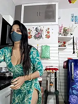 Best-Couple online show from 11-13-25, 03:05