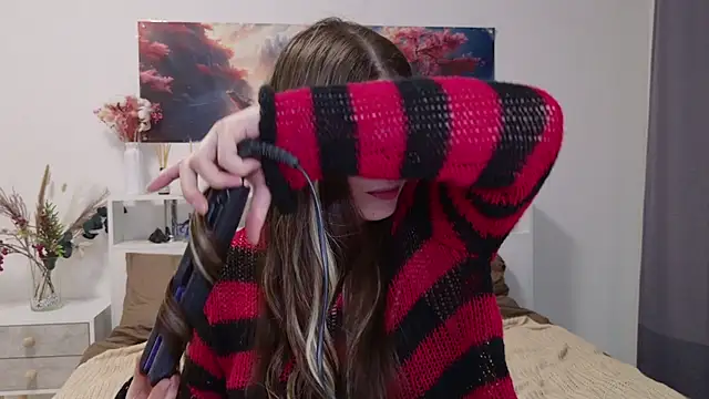 Snapshot of Nellie_Medina chatting on 10-30-25, 08:20 Nellie Medina online show from 10-30-25, 08:20