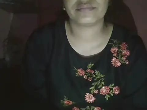 Hot-shanvi online show from 10-26-25, 12:38