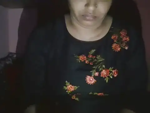 Snapshot of Hot-shanvi chatting on 04-22-26, 09:05 Hot-shanvi online show from 04-22-26, 09:05