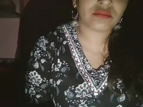 Snapshot of Hot-shanvi chatting on 04-23-26, 06:21 Hot-shanvi online show from 04-23-26, 06:21