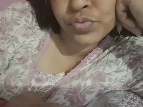 Snapshot of Hot-shanvi chatting on 04-24-26, 11:23 Hot-shanvi online show from 04-24-26, 11:23