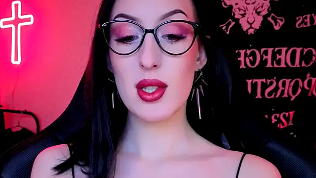 Miss Alice   online show from 04-06-26, 12:41