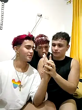 Lian Noath online show from 01-06-25, 10:47