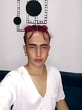 Lian Noath online show from 02-26-25, 11:04