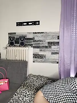 Snapshot of SEXYMIKY87 chatting on 02-06-25, 12:05 SEXYMIKY87 online show from 02-06-25, 12:05