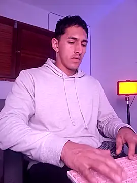 Joylopez fit online show from 11-29-25, 09:12