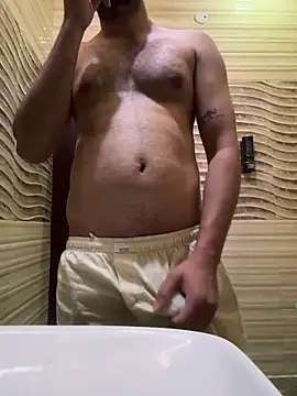 Snapshot of skyisthelimit12 chatting on 03-18-25, 02:36 skyisthelimit12 online show from 03-18-25, 02:36