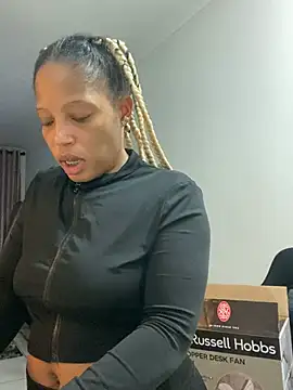 Snapshot of Thando04 chatting on 02-05-26, 05:39 Thando04 online show from 02-05-26, 05:39